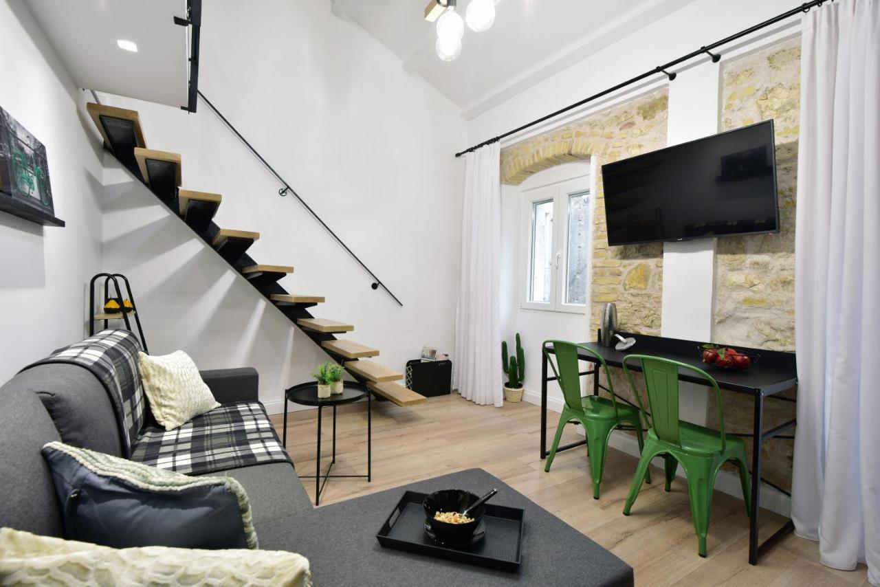 Queen 4 Apartment In The Heart Of The Corfu Historical Old Town Center Exteriör bild